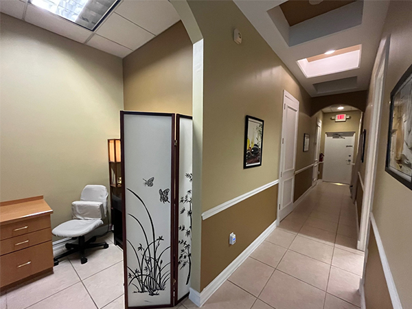 911-600x450-hallway